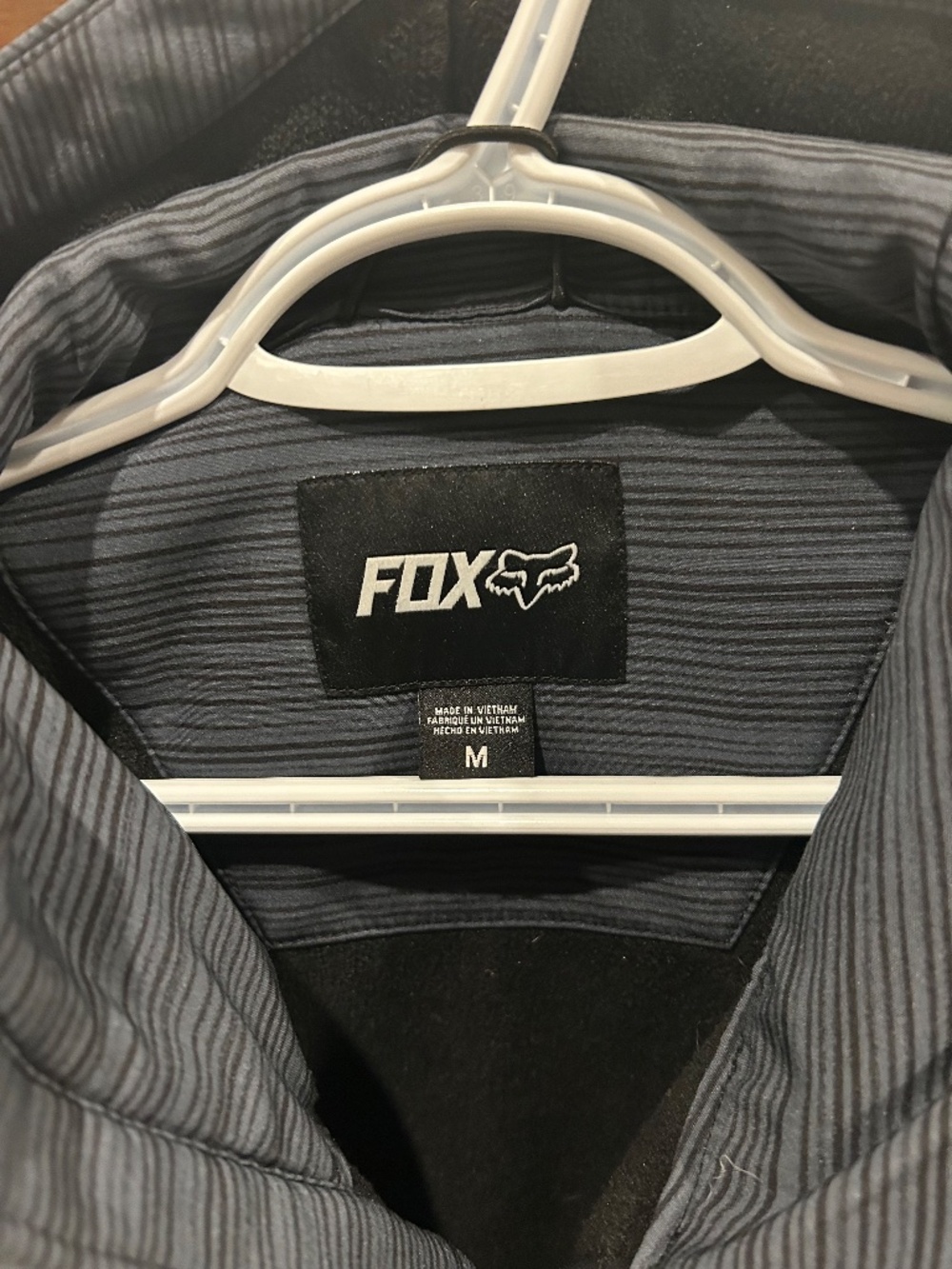 M size Women’s Fox Spring/Fall jacket - Picture 3 of 3